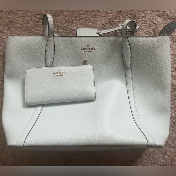 Kate Spade Blue Leather Tote Bag with Structured Design - Picture 3 of 10